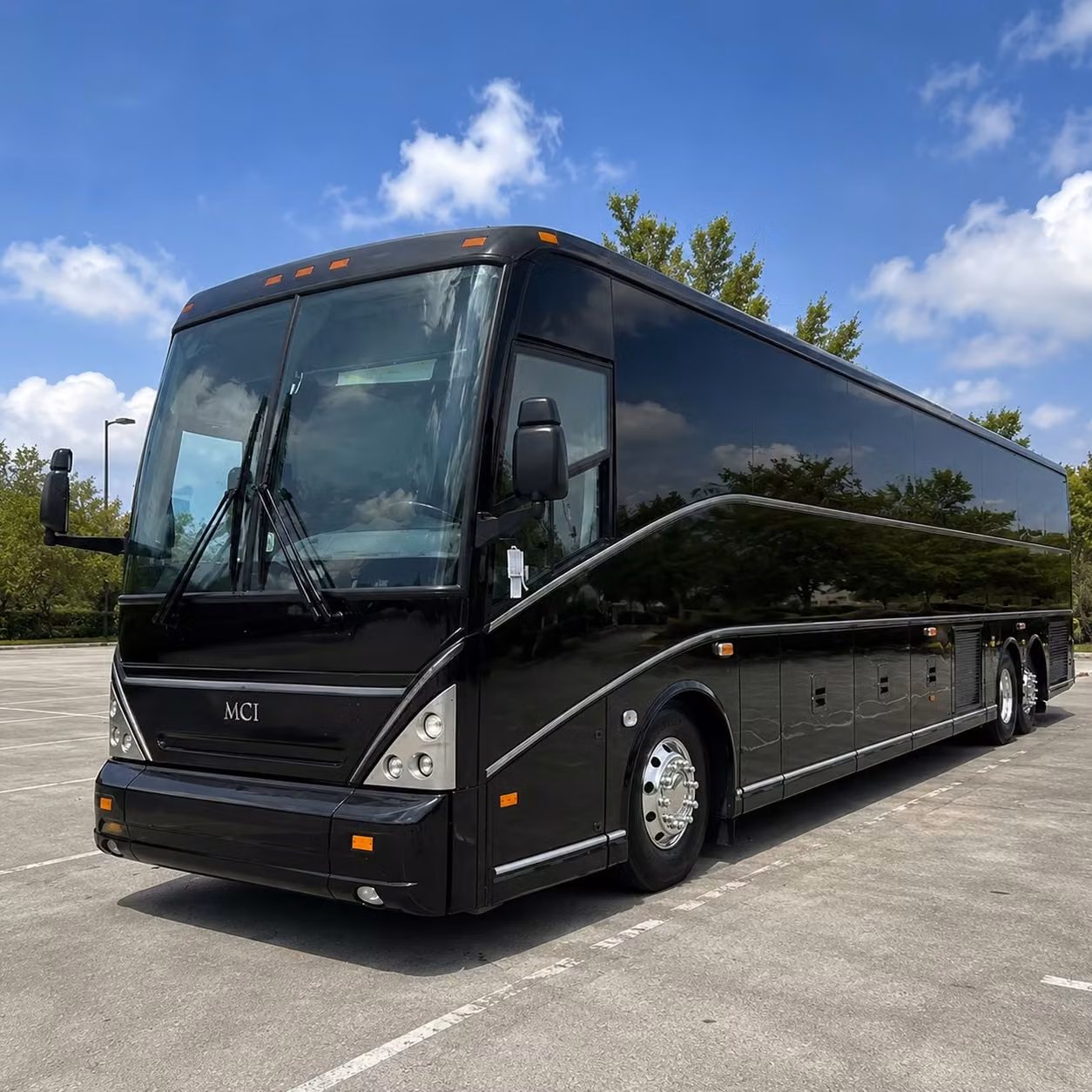 airport transfer shuttles to and from dtw for west bloomfield groups