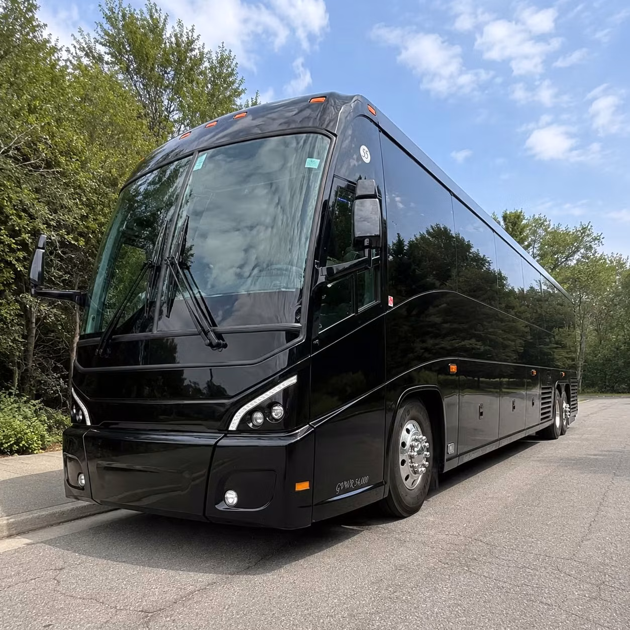 daily corporate shuttle routes along orchard lake road and northwestern highway