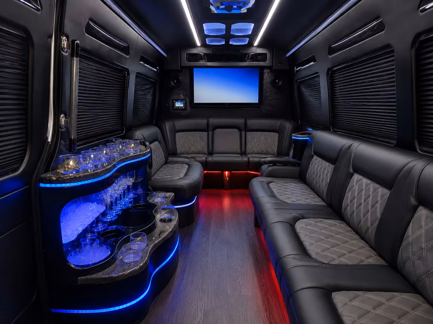 oakland county golf outings and sporting club events are smoother with group transportation
