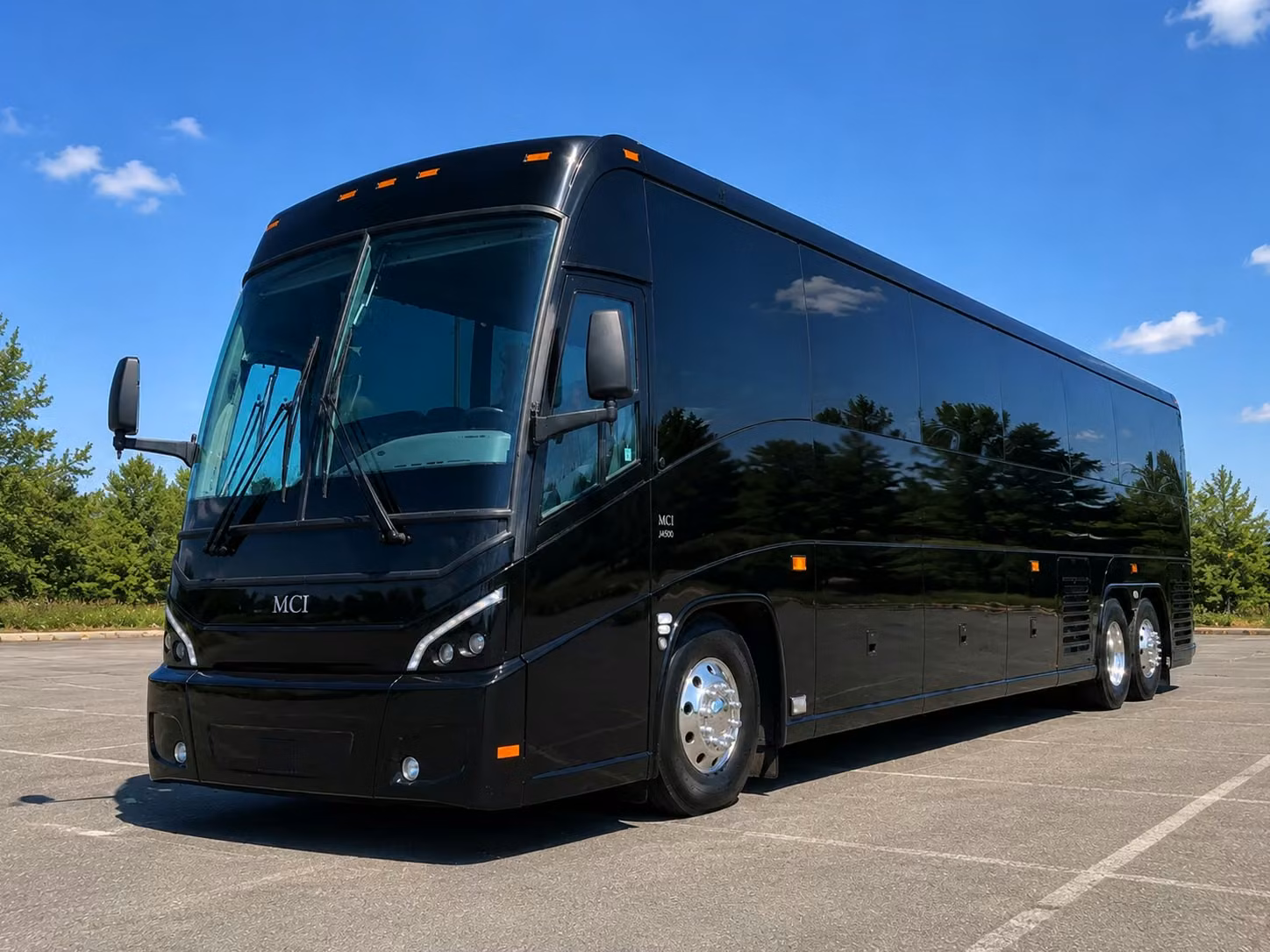 sports fan charter bus rentals from west bloomfield to detroit s major venues