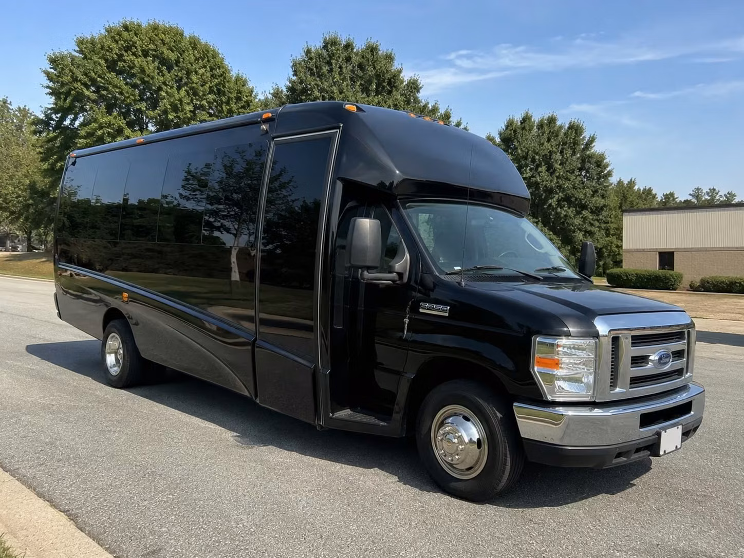 wedding bus rentals in west bloomfield