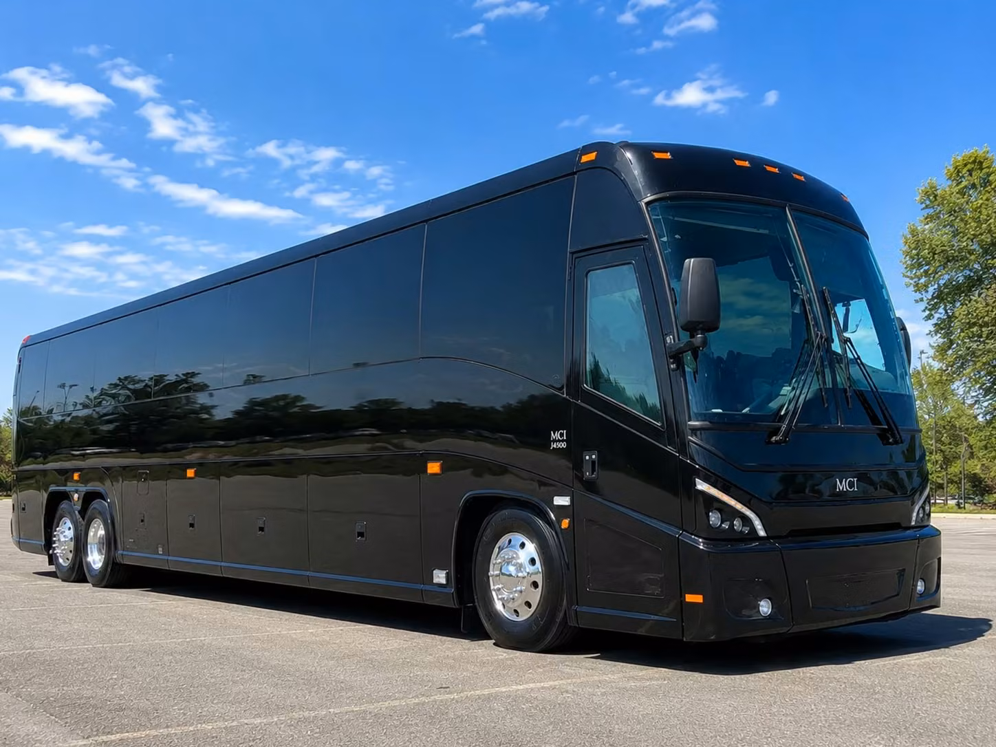 west bloomfield wedding shuttle bus rentals that keep your guests moving all night long